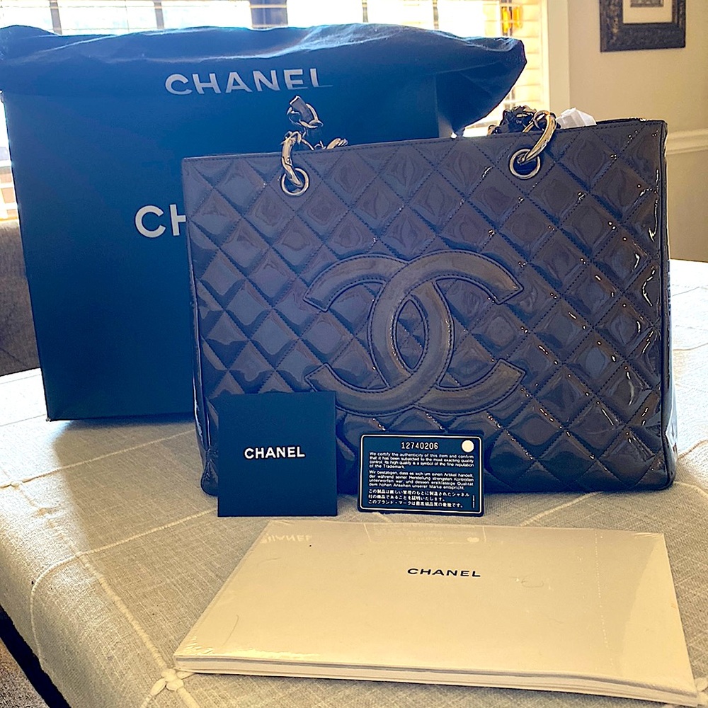 Chanel Grand Shopping Tote Green Patent Leather